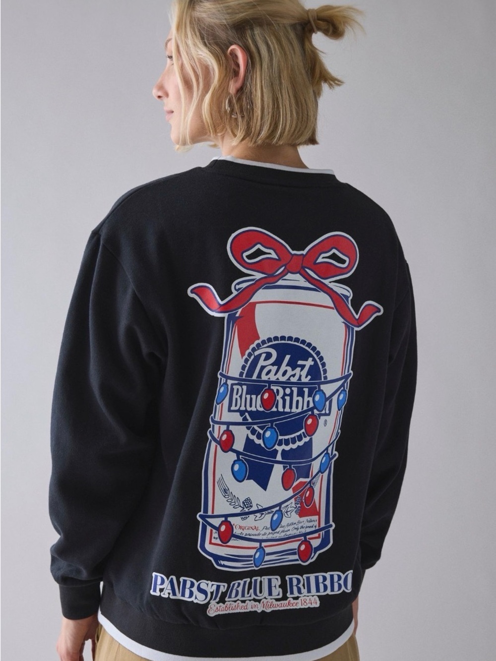 NWOT Pabst Blue Ribbon Holiday Lights Graphic
Crew Neck Pullover